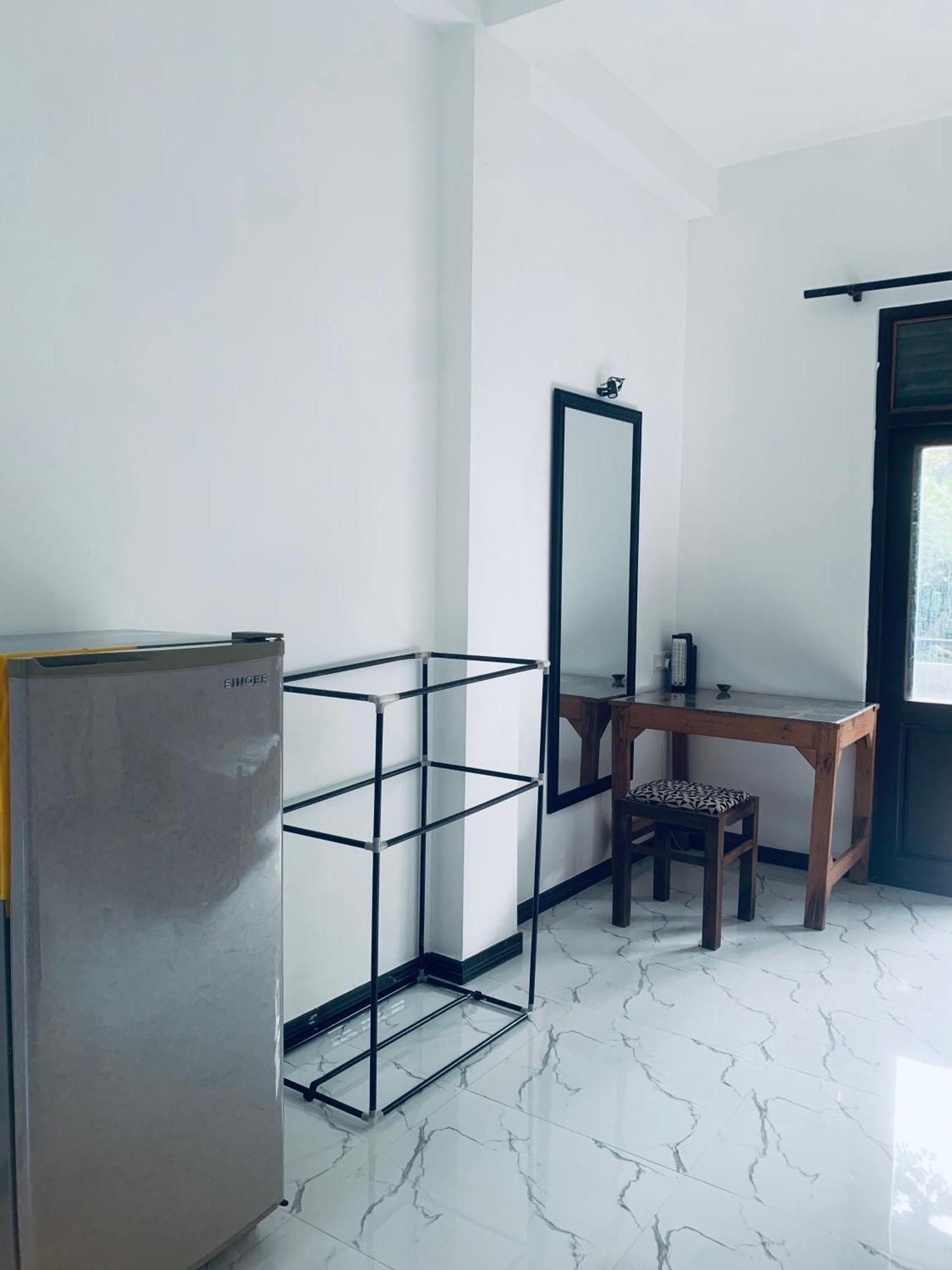 Homestay Center Point Unawatuna
